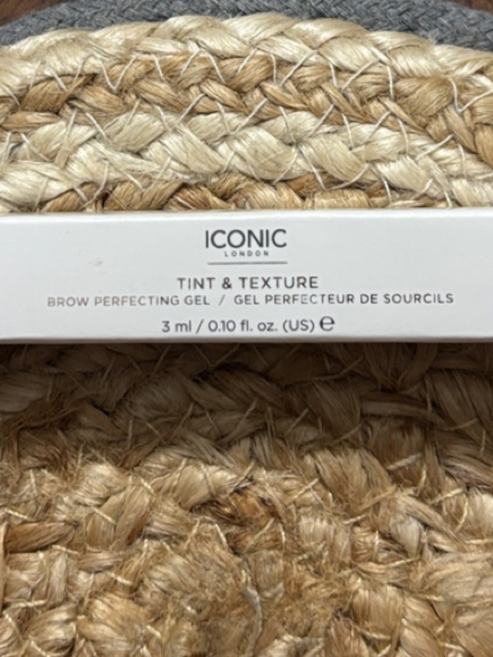 ICONIC London Tint & Texture Brow Perfecting Gel — Medium Brown